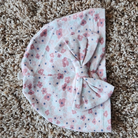 Nicole Miller baby hat - Picture 1 of 3